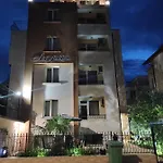 בית הארחה Adriya 4*