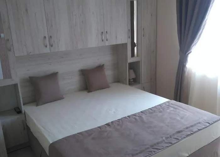 Πανσιόν Adriya Πριμόρσκο