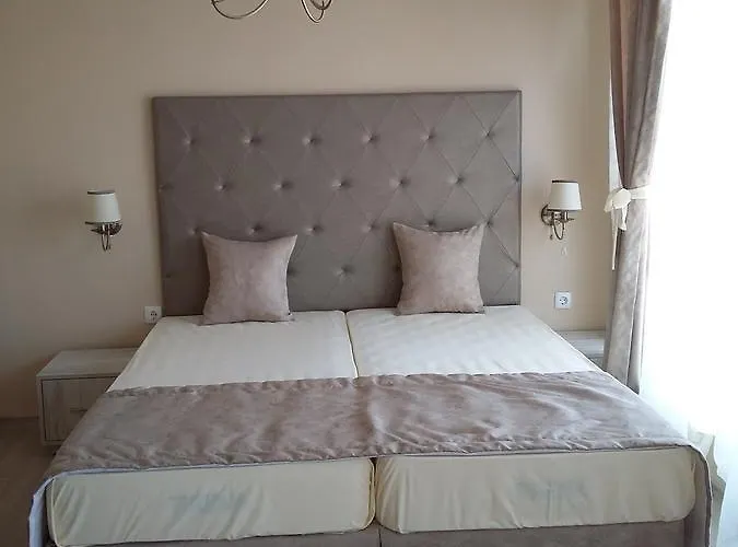 Adriya Πανσιόν Πριμόρσκο