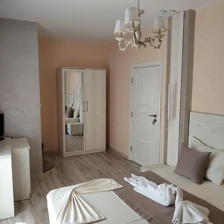 Affittacamere Adriya 4*