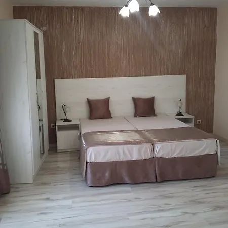 Adriya Affittacamere 4*