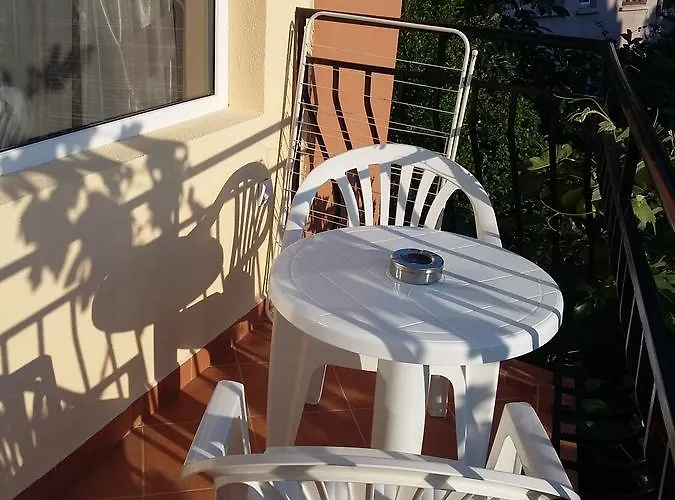 Πανσιόν Adriya Πριμόρσκο